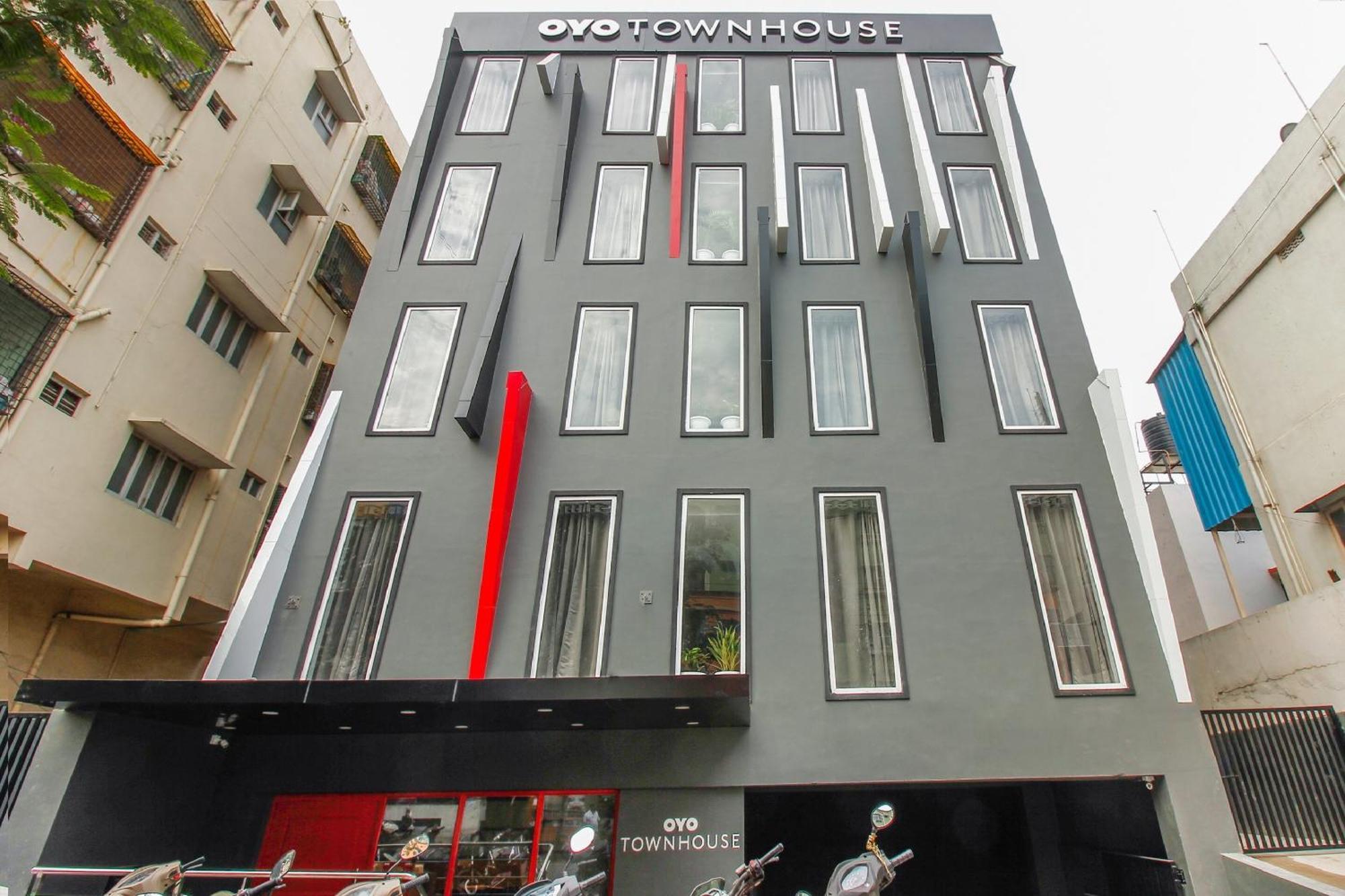 Hotel Townhouse White Ridge Shivam Road