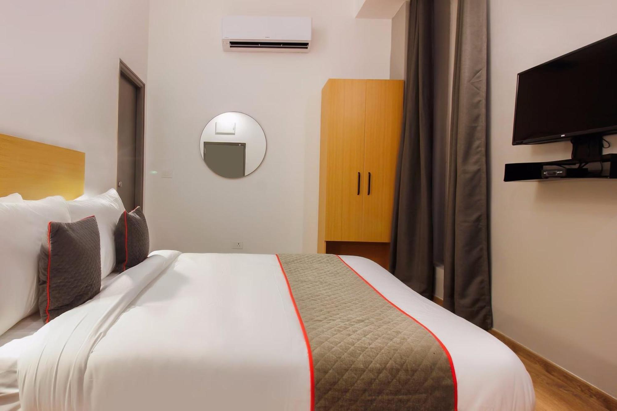 Townhouse White Ridge Shivam Road Hotel